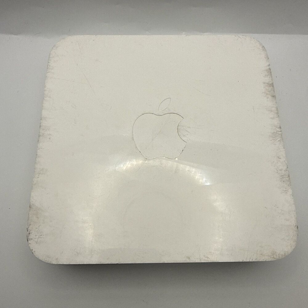 Apple AirPort Extreme Base Station A1143 802.11n Dual-Band Wi-Fi Router
